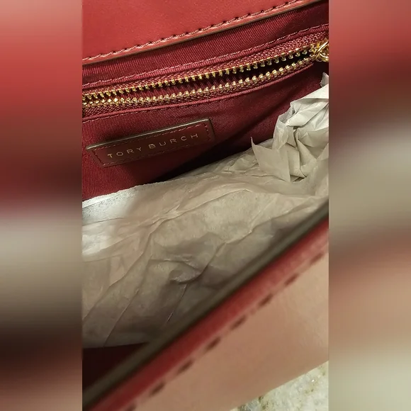 Tory Burch Savannah Convertible Shoulder Bag in Imperial Garnet - Picture 6 of 9